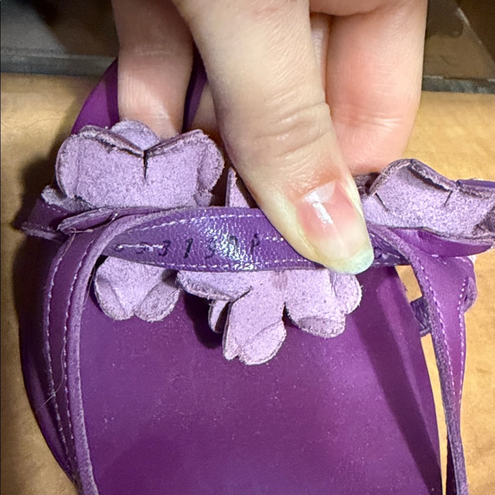 Salvatore Ferragamo vintage purple flower kitten heels size 10 - Picture 8 of 8